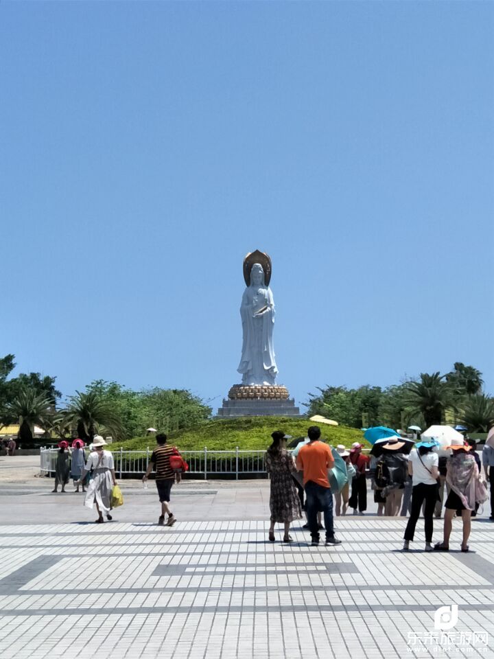 【岛中岛】-【岛中岛】-蜈支洲岛、呆呆岛、三亚千古情、亚特水族馆、呀诺达、南山文华苑、6 日游 