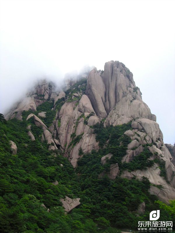 【悦色黄山】登黄山、千岛湖、篁岭油菜花、逛宏村、夜宿湖景房、徽州、双飞 6 日游